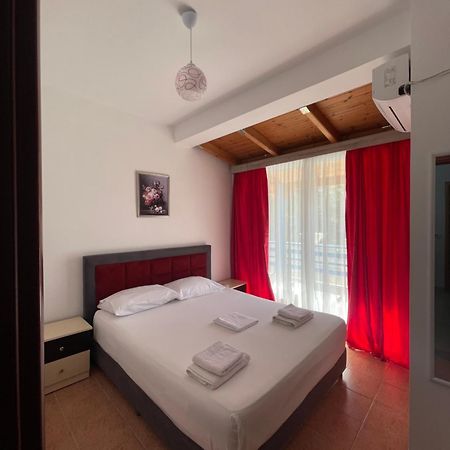 Apartments Monika Sarandë Esterno foto
